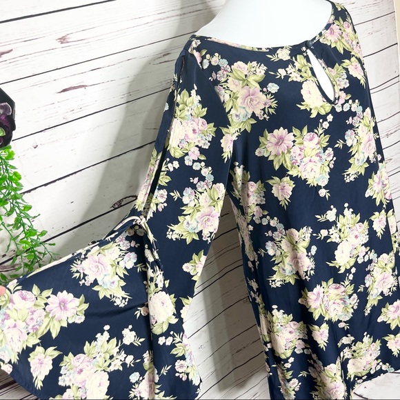 SAGE Navy Blue & Purple Floral Split Sleeve Dress Size Medium - Picture 2 of 10